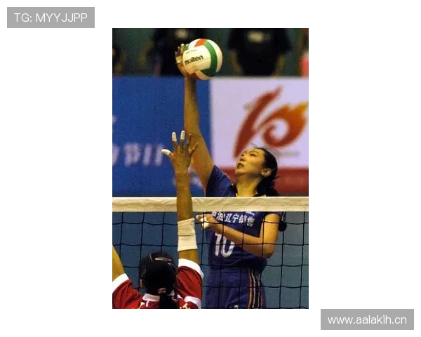 山口茜比赛结束直接换拖鞋，谁能想到场上杀气腾腾幕后秒变淘宝达人？